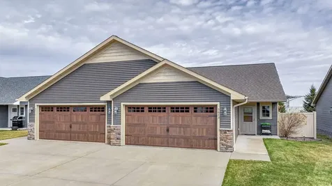 5643 Green Park Drive Eau Claire WI 54703
