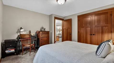 5643 Green Park Drive Eau Claire WI 54703