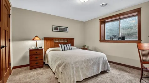 5643 Green Park Drive Eau Claire WI 54703