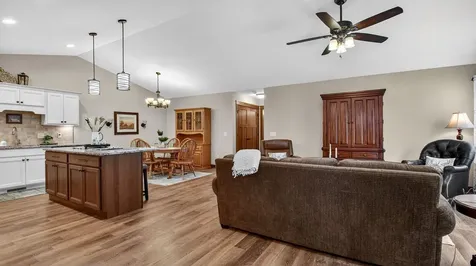 5643 Green Park Drive Eau Claire WI 54703