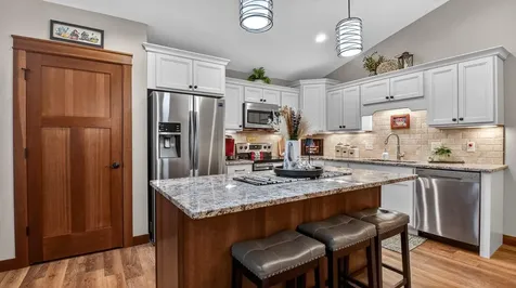 5643 Green Park Drive Eau Claire WI 54703