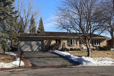 1313 Karth Lake Circle Arden Hills MN 55112