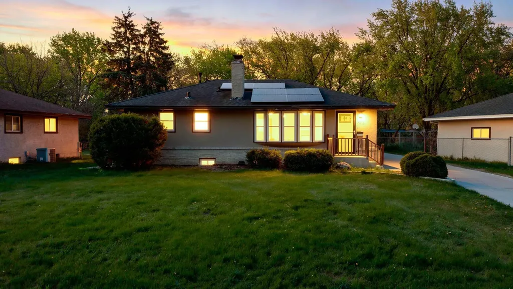 5918 Admiral Lane N Brooklyn Center MN 55429