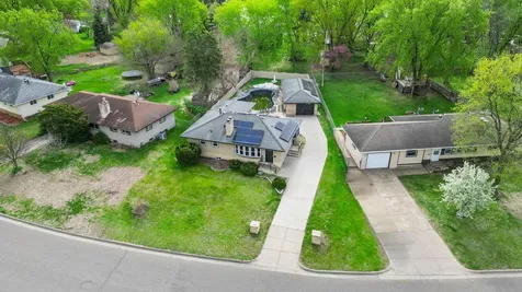 5918 Admiral Lane N Brooklyn Center MN 55429