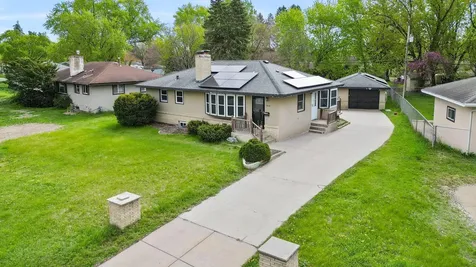 5918 Admiral Lane N Brooklyn Center MN 55429