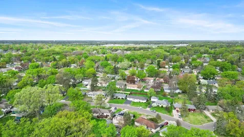 5918 Admiral Lane N Brooklyn Center MN 55429