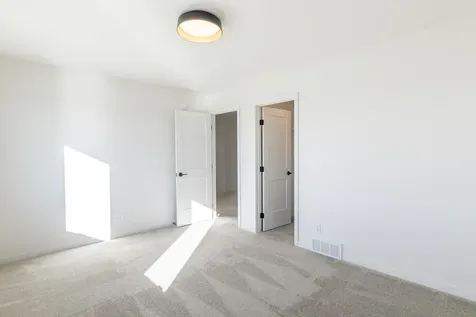 6863 Sun Valley Boulevard Horace ND 58047