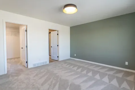 6863 Sun Valley Boulevard Horace ND 58047