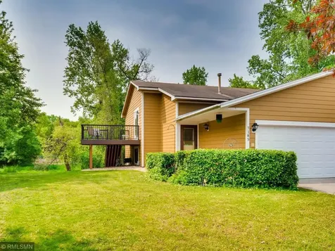 7185 17th Street N Oakdale MN 55128