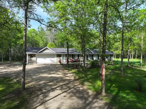 33798 Twin Oaks Trail W Motley MN 56466
