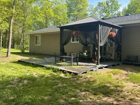 33798 Twin Oaks Trail W Motley MN 56466