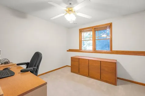 812 Larkspur Court Shakopee MN 55379