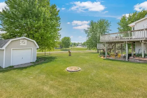 812 Larkspur Court Shakopee MN 55379