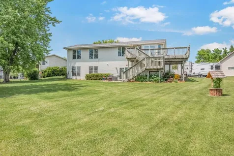 812 Larkspur Court Shakopee MN 55379