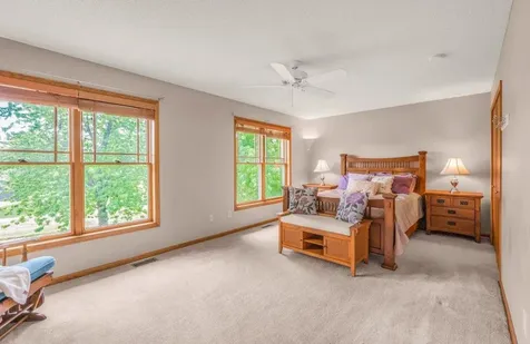 812 Larkspur Court Shakopee MN 55379