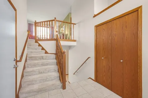 812 Larkspur Court Shakopee MN 55379