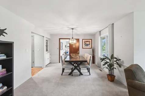 124 Ardmore Drive Golden Valley MN 55422