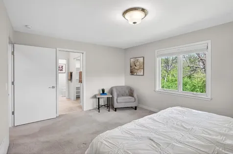 124 Ardmore Drive Golden Valley MN 55422