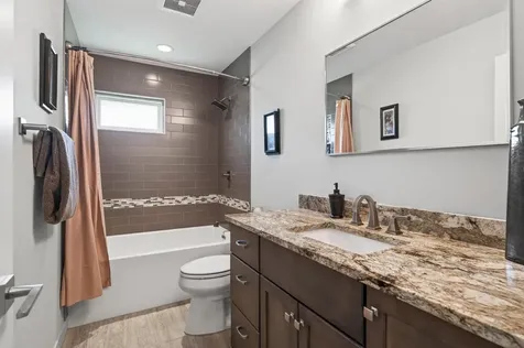 124 Ardmore Drive Golden Valley MN 55422