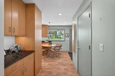 124 Ardmore Drive Golden Valley MN 55422
