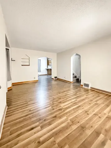 2003 Cottage Avenue E Saint Paul MN 55119