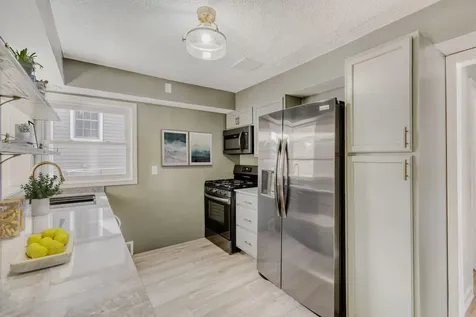 124 King Street W Saint Paul MN 55107