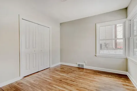 124 King Street W Saint Paul MN 55107