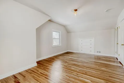 124 King Street W Saint Paul MN 55107