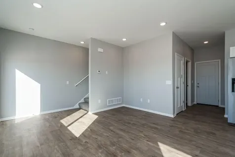 3129 & 3131 Noble Drive Mankato MN 56001
