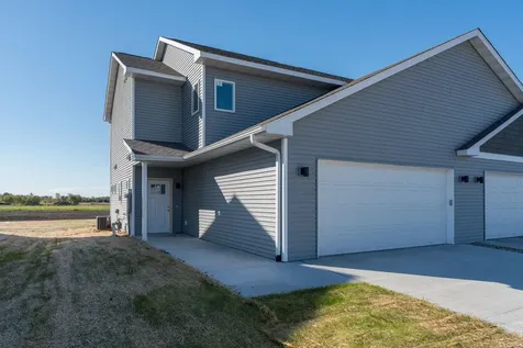 3129 & 3131 Noble Drive Mankato MN 56001