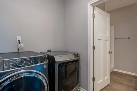 3129 & 3131 Noble Drive Mankato MN 56001