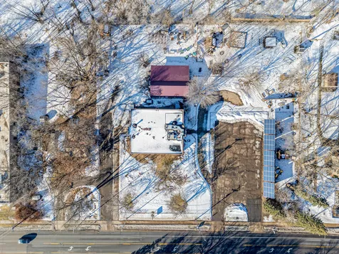 1709/1695 Mcknight Road N Maplewood MN 55109