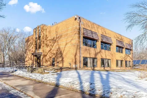 1709/1695 Mcknight Road N Maplewood MN 55109