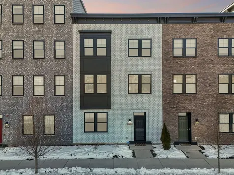 879 Woodlawn Avenue Saint Paul MN 55116