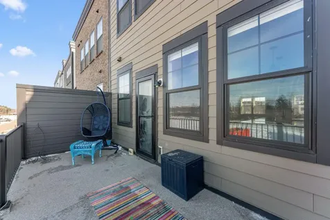 879 Woodlawn Avenue Saint Paul MN 55116