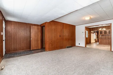 313 3rd Street SE Pelican Rapids MN 56572