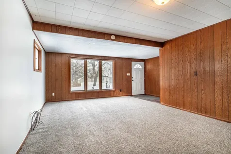 313 3rd Street SE Pelican Rapids MN 56572