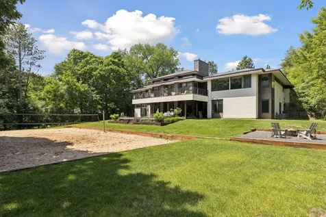 17950 Fairhomes Lane Deephaven MN 55391