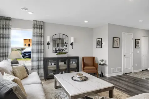 1916 Highview Terrace Shakopee MN 55379