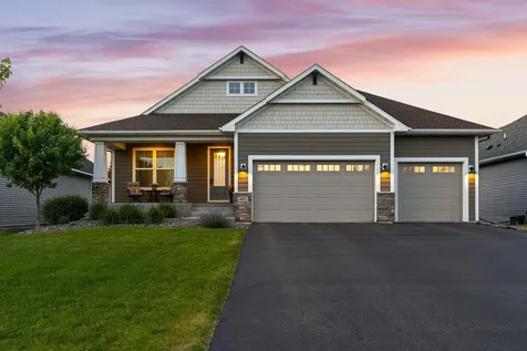 9062 7th Street N Lake Elmo MN 55042