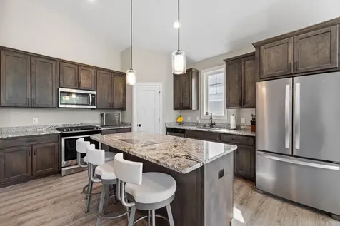 9062 7th Street N Lake Elmo MN 55042