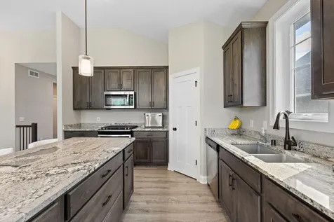9062 7th Street N Lake Elmo MN 55042
