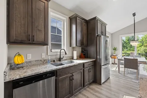 9062 7th Street N Lake Elmo MN 55042