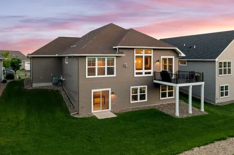 9062 7th Street N Lake Elmo MN 55042
