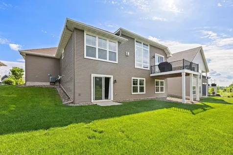 9062 7th Street N Lake Elmo MN 55042
