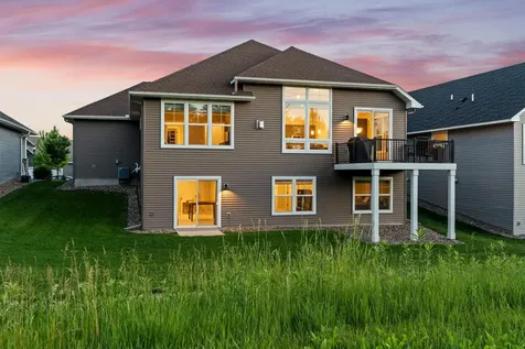 9062 7th Street N Lake Elmo MN 55042