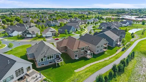 9062 7th Street N Lake Elmo MN 55042