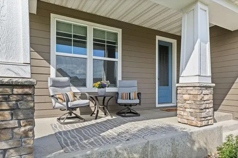 9062 7th Street N Lake Elmo MN 55042