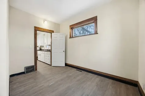 1122 4th Avenue N Fargo ND 58102