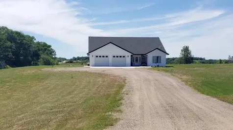 43894 Easy Street Perham MN 56573